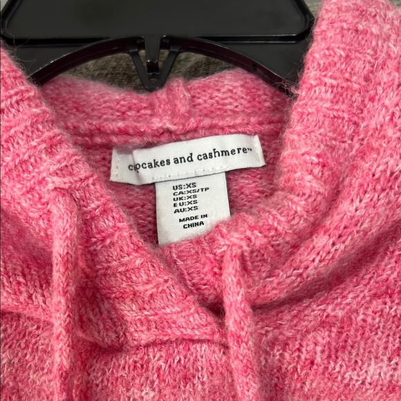 Pink Heart Pattern Hoodie Sweater - Picture 12 of 12